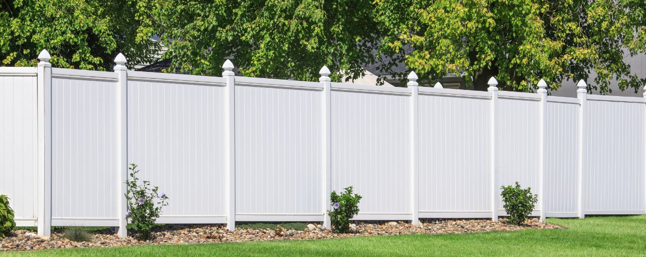 Which Fence Is Cheaper to Install