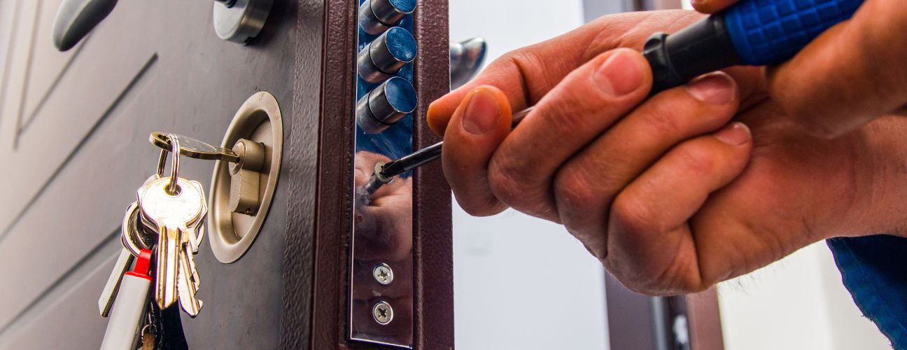 How Much Does a Locksmith Cost