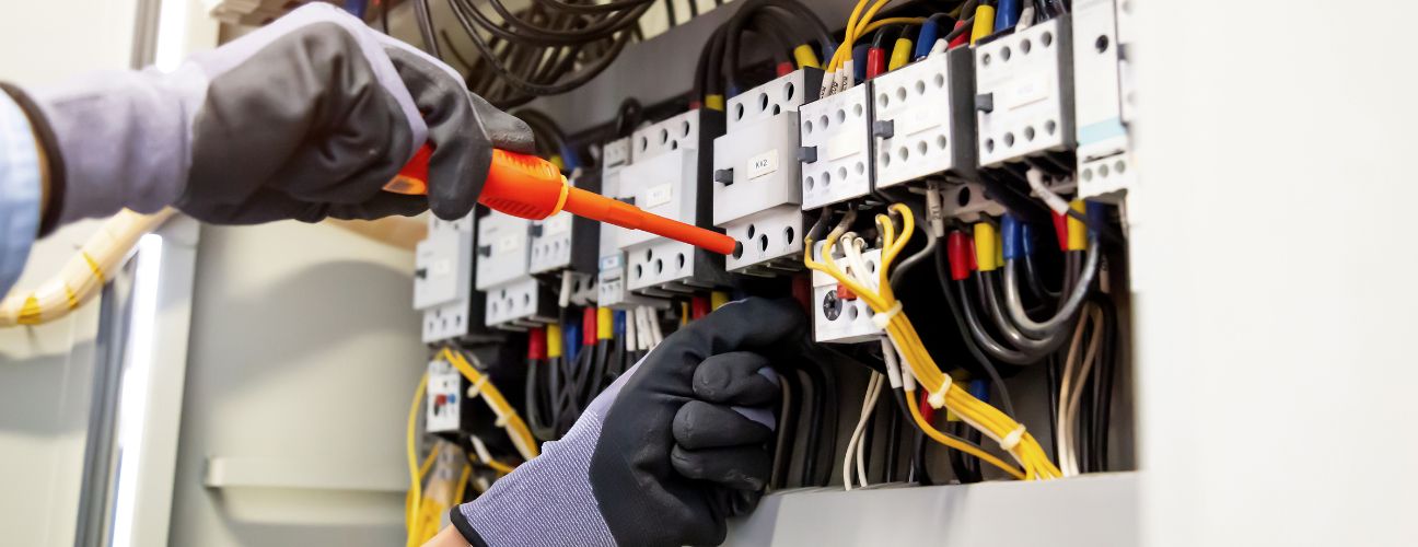 Electrical Safety Tips Every Homeowner Should Follow