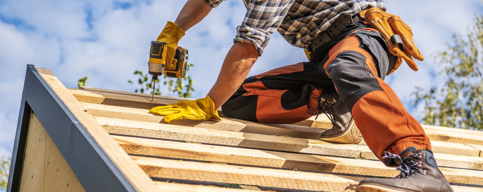 How Much Do Roofing Contractors Charge?