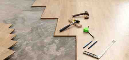Vinyl vs. Hardwood Flooring: A Complete Guide