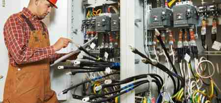 How to Find a Licensed Electrician in Toronto Fast